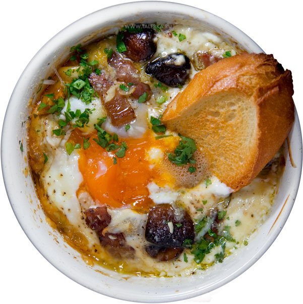 Яйца с беконом и грибами